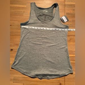 Women’s Eddie Bauer tank top size XS new with tag
